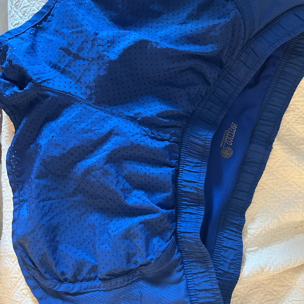 LOOKING FIR THESE! Active Old Navy Athletic Shorts w/Logo attached panty. XS